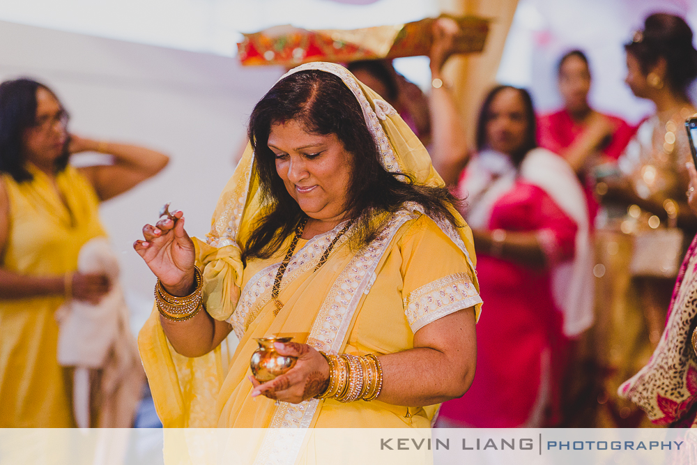 Prayer Ceremony begins with the mother of the bride